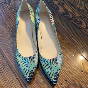Arana Tropical Kitten heel by Marc fisher size 8.5